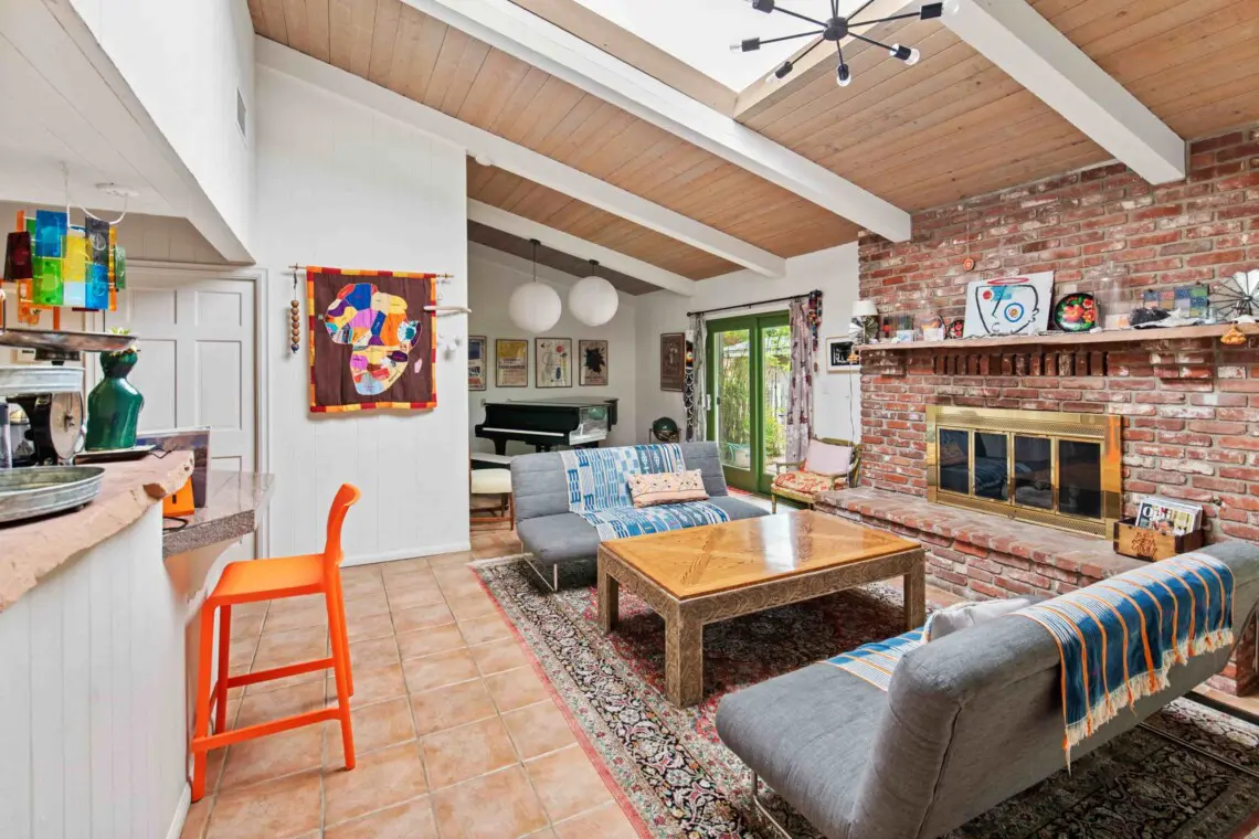 4701 Grand Ave 24 min scaled