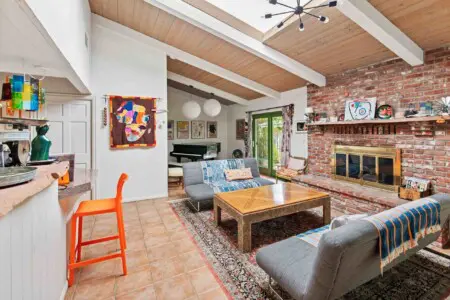 4701 Grand Ave 24 min scaled